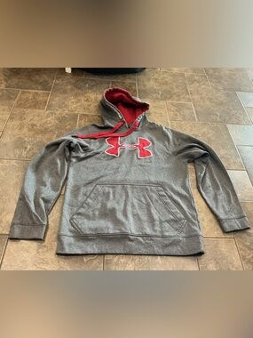 🥵 Under Armour Women’s Gray Hoodie with Dark Red Logo and Lining